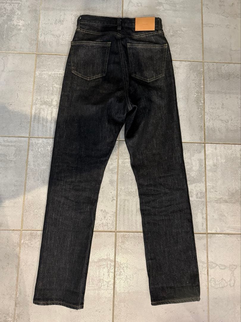 Slim straight denim スリムストレートデニム　0