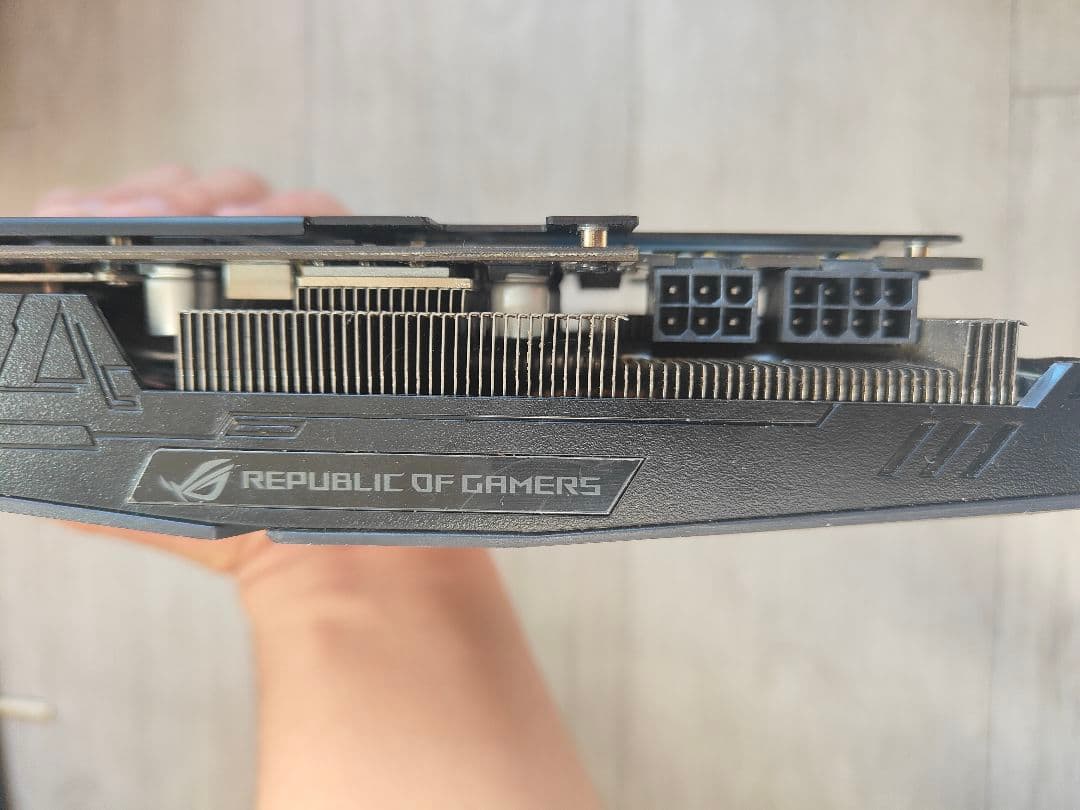 グラフィックボード・グラボ・ビデオカード ASUS ROG STRIX 1080