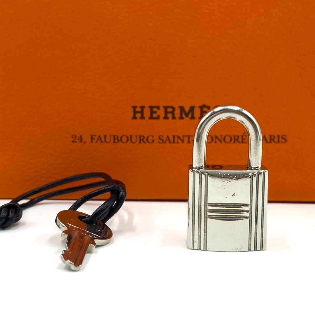 エルメス◎カデナ 南京錠 鍵 カギ シルバー キーホルダー バーキン ケリー
