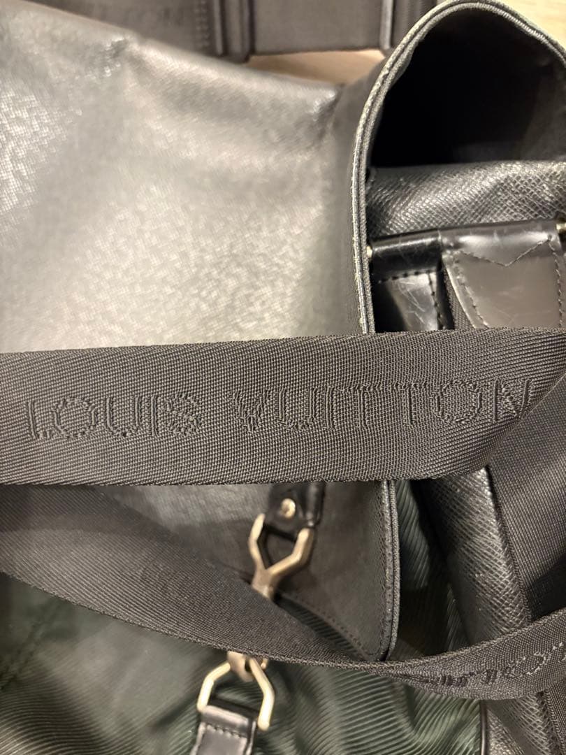 ルイヴィトン M30162 タイガ デルスー ショルダーバッグ