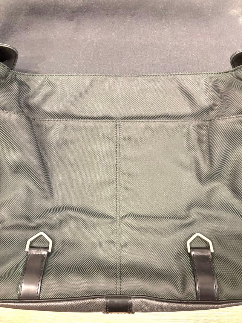 ルイヴィトン M30162 タイガ デルスー ショルダーバッグ