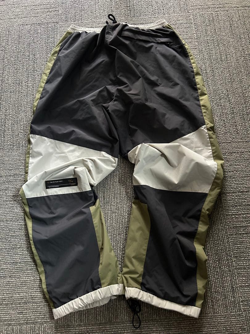 GAFH スノーウエア パンツ 韓国ブランド Mサイズ