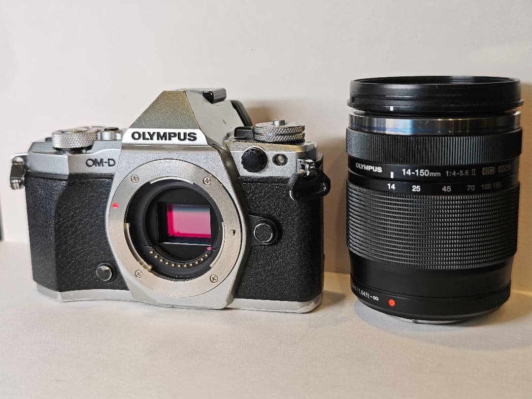 Olympus OM-D E-M5 MarkⅡ レンズキット