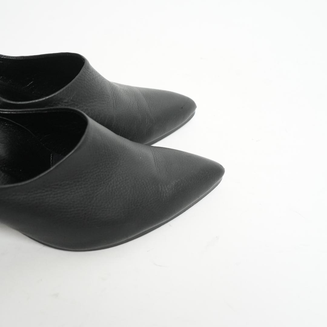 【美品】MANA マナ パンプス 深履き レザー ポインテッドトゥ 23.5