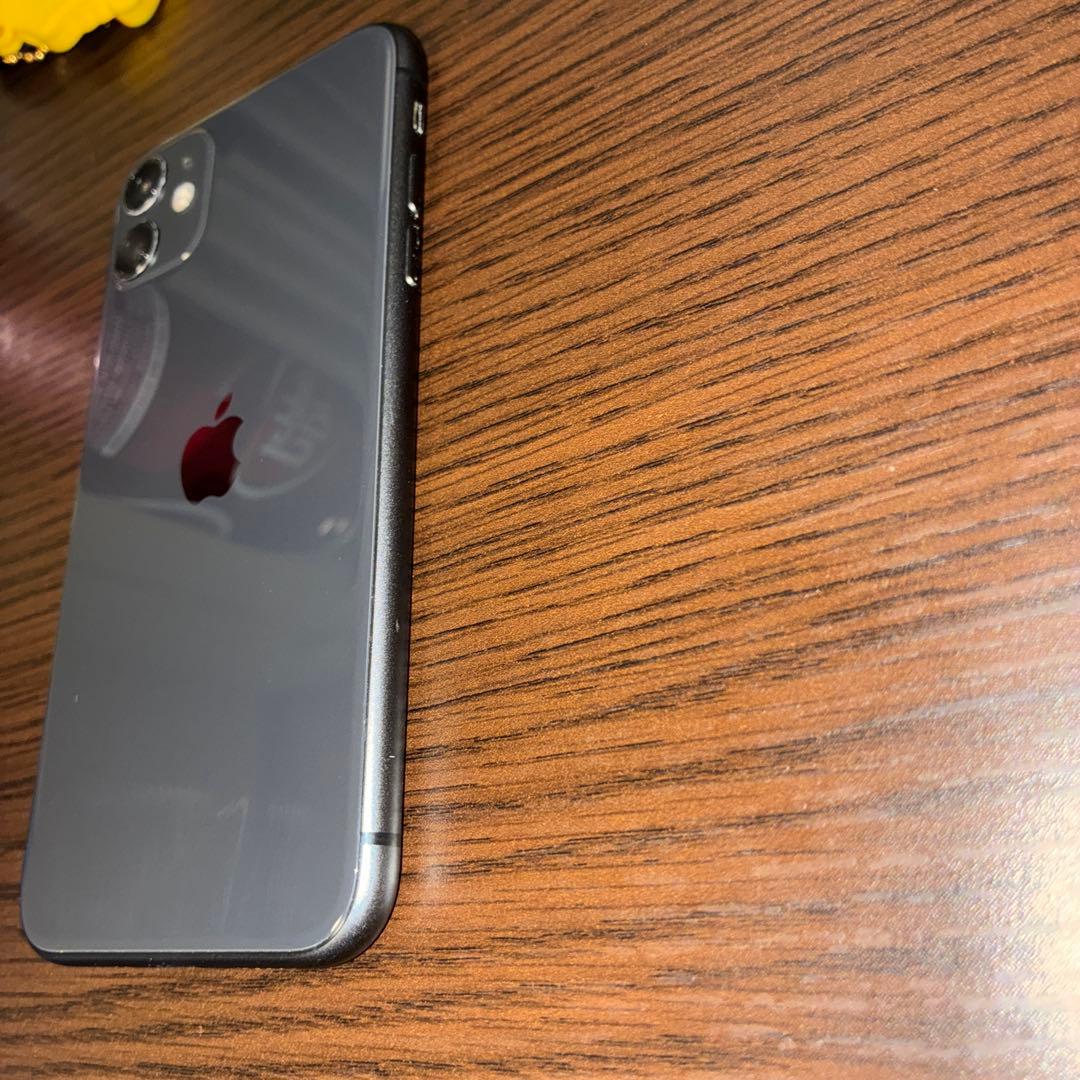 ヤ*ト様 iPhone11 128GB SIMフリー バッテリー　72% 初期化