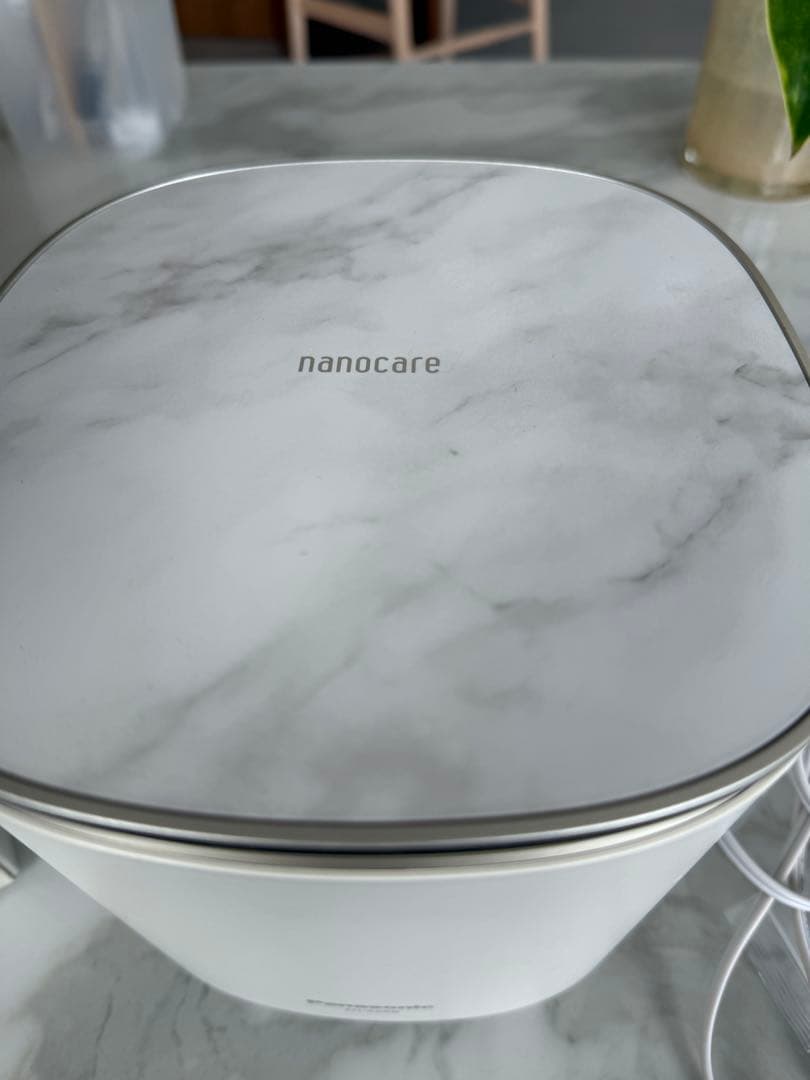 に*る様 パナソニック ナノケア