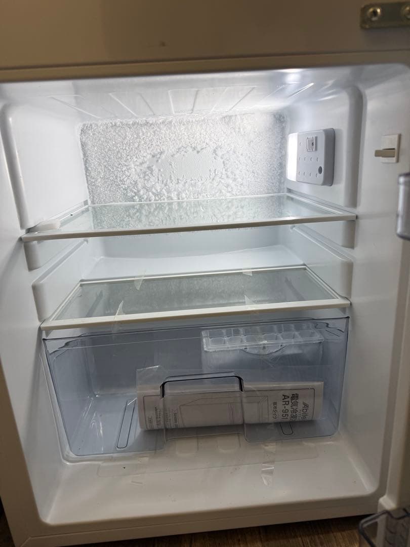 Abitelax 90L 2ドア冷蔵庫 AR-951