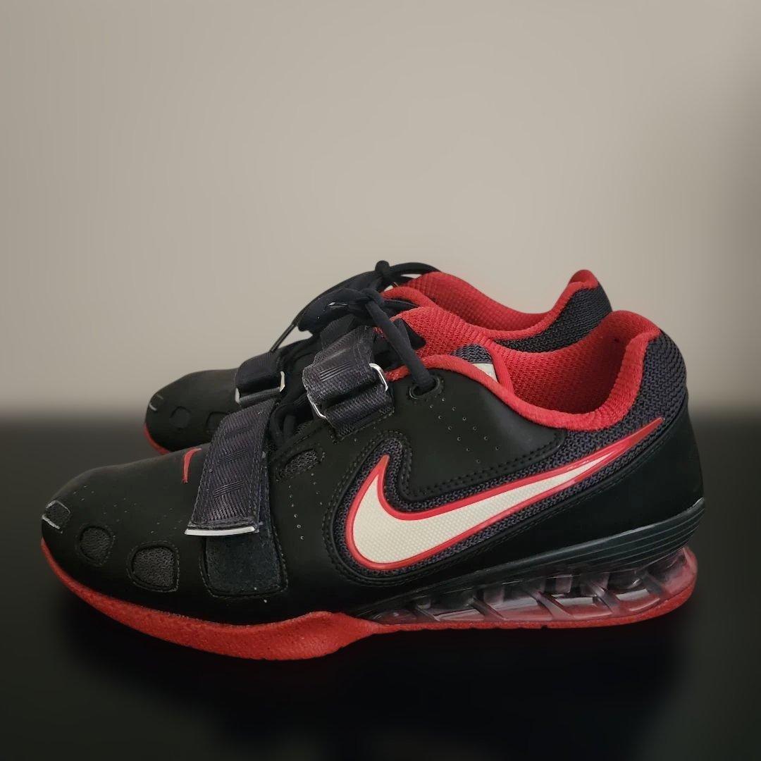 NIKE ロマレオス2 黒×赤 27.0cm