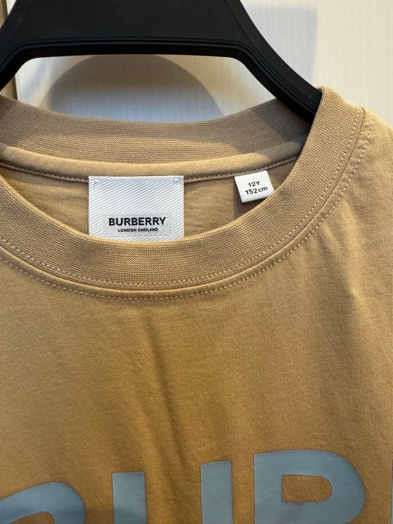 美品1度着用クリーニングして保管 BURBERRY ベージュ Tシャツ 12Y