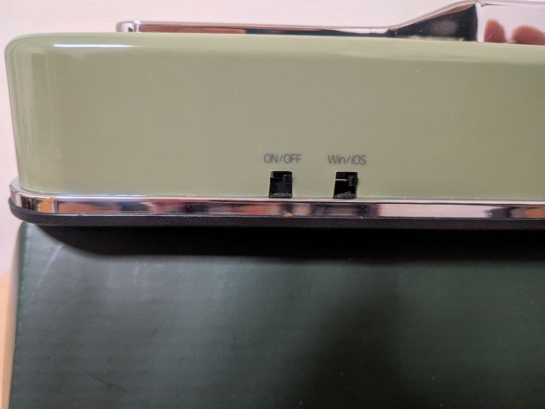 PENNA レトロタイプライター風キーボード（ワイヤレス）