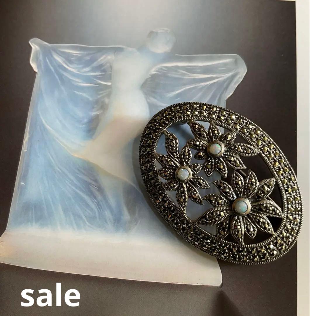 お花ブローチ　マーカサイト　天然オパール　銀製925 ヴァンドーム青山VB