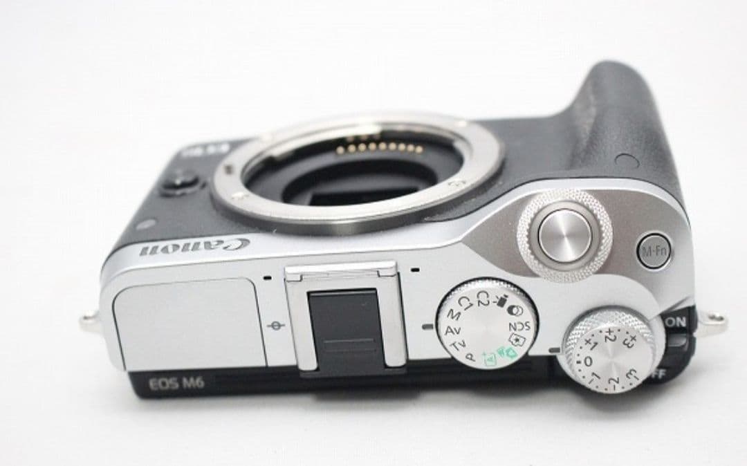 1月7日限定価格♪Canon キャノン EOS M6 ミラーレス ボディ本体