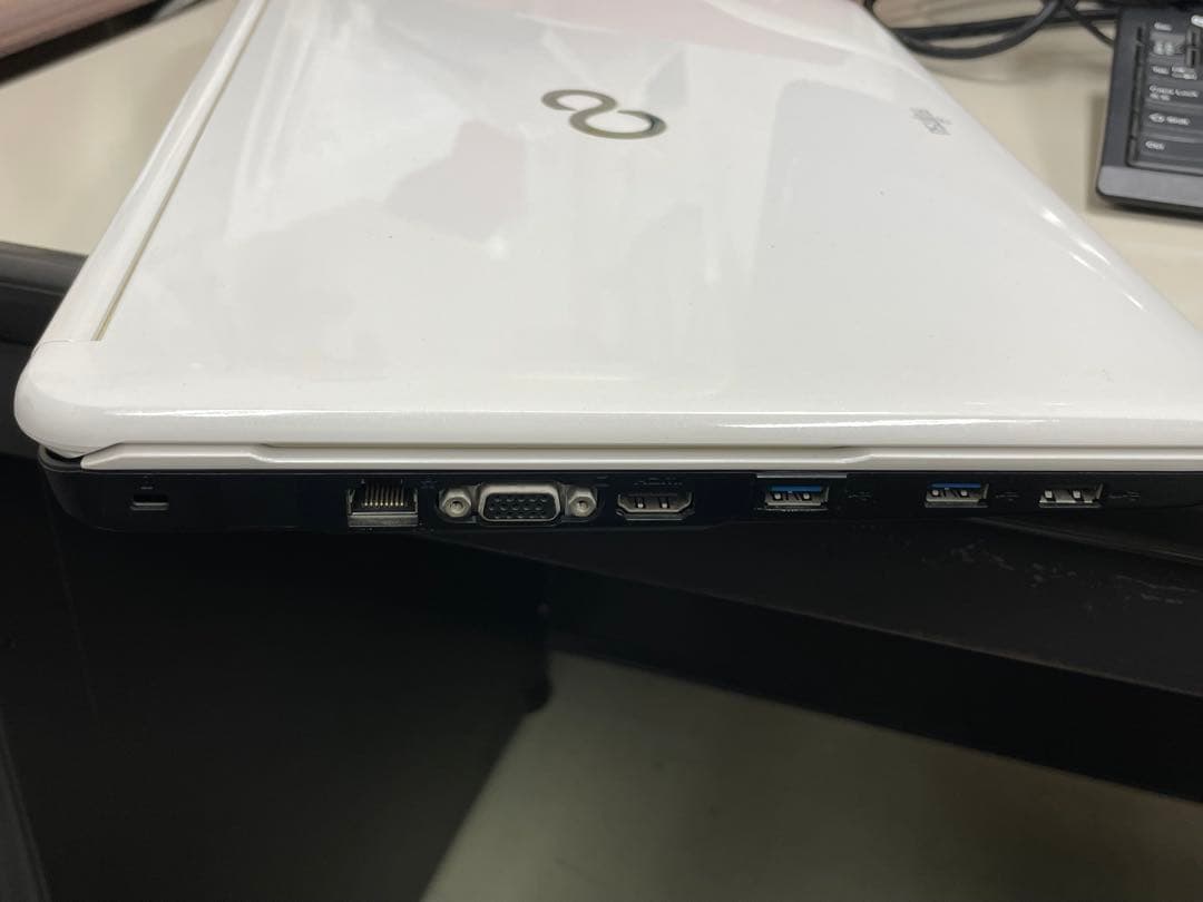 ジャンクFujitsu PC LIFEBOOK AH53/G FMVA53GWP