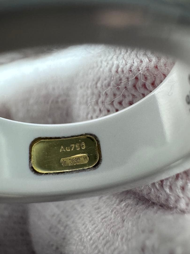 Gucci ホワイトセラミック リング