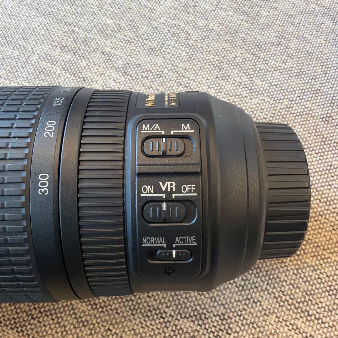 Nikon AF-S NIKKOR 70-300mm VR レンズ　付属ポーチ有
