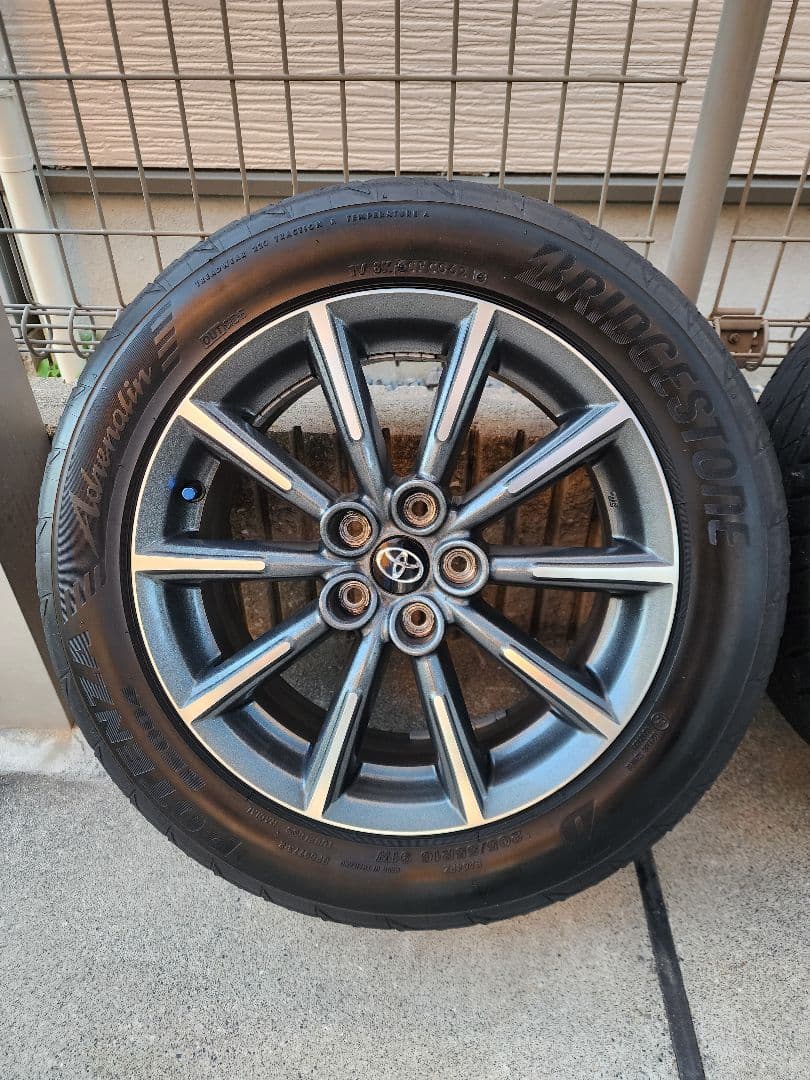 ①トヨタ 86 ZN6 純正ホイール 16インチ