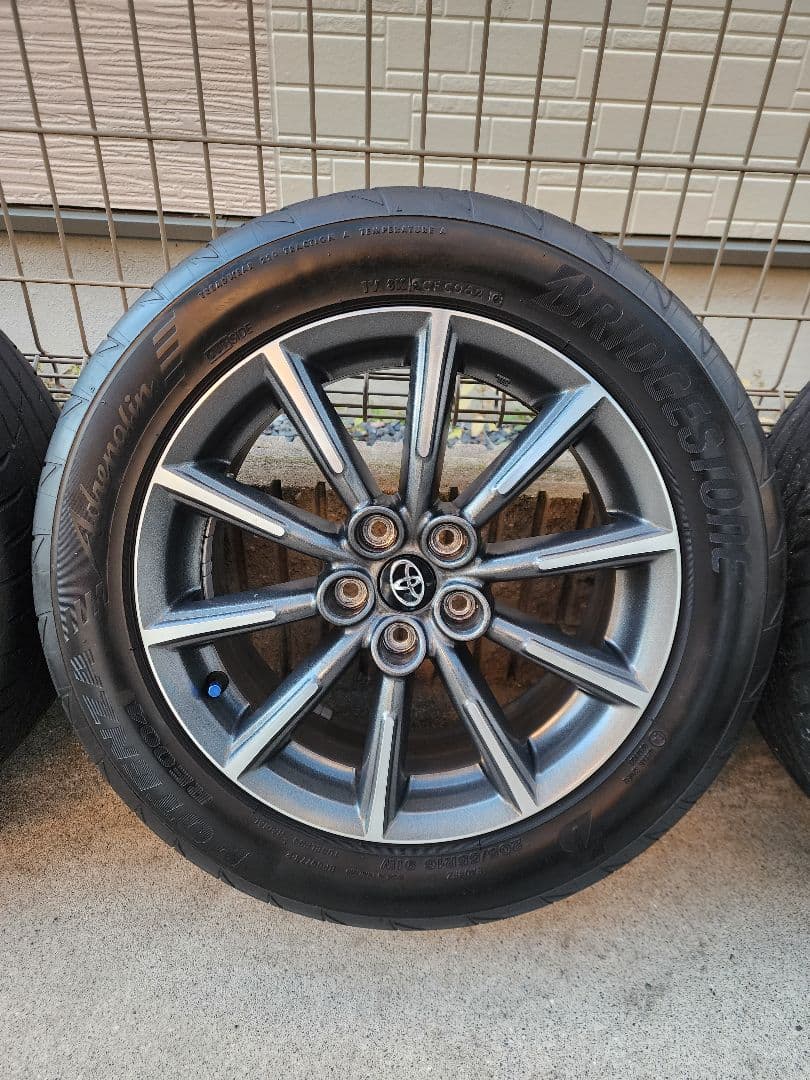 ①トヨタ 86 ZN6 純正ホイール 16インチ