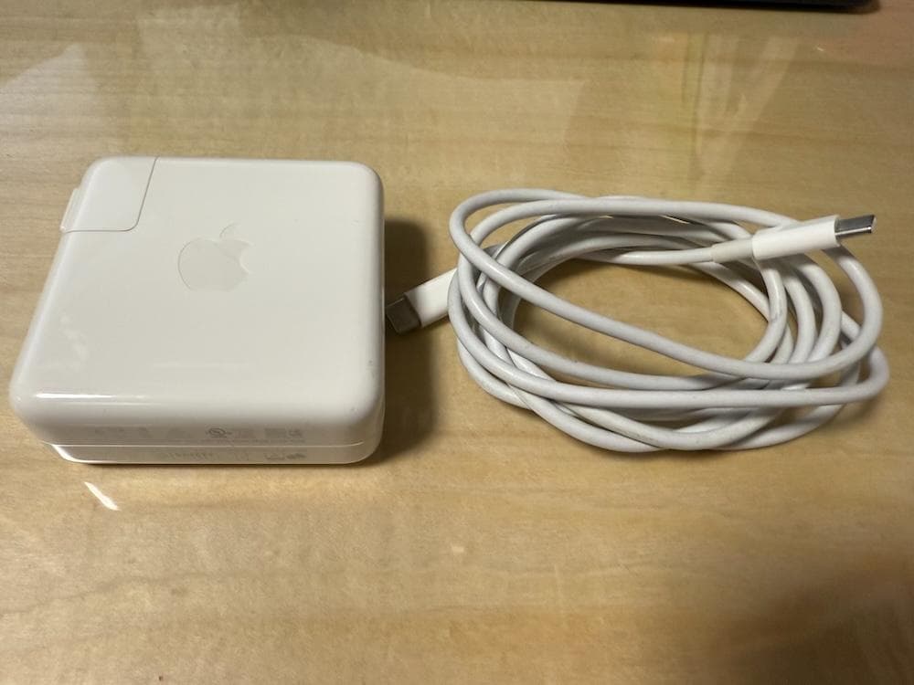 MacBook Pro M1チップ 13インチ シルバー 512GB SSD