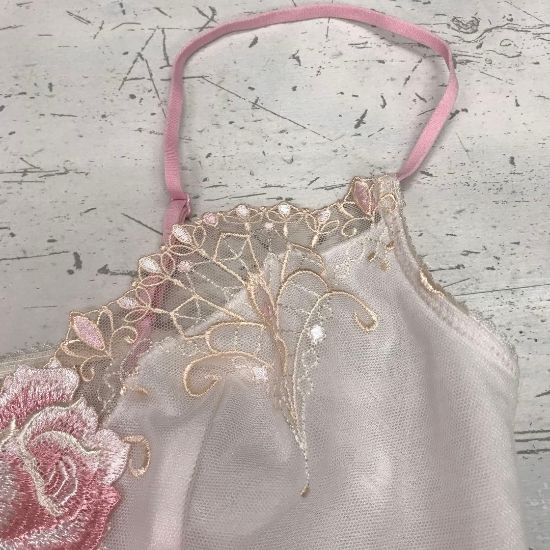 ロマンティック　フェアリー古着 Salute 薔薇　蝶々刺繍　キャミ