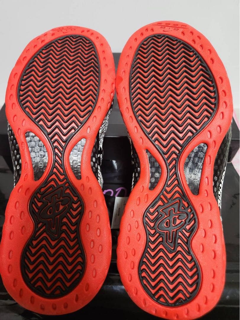 ナイキ エア フォームポジット1 スネークスキン