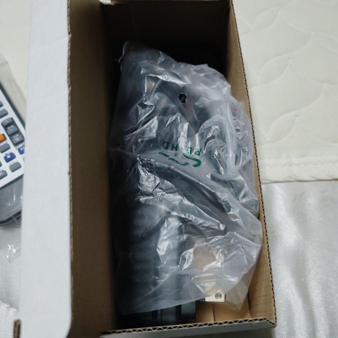 9インチポータブルDVDプレーヤー リモコン付き