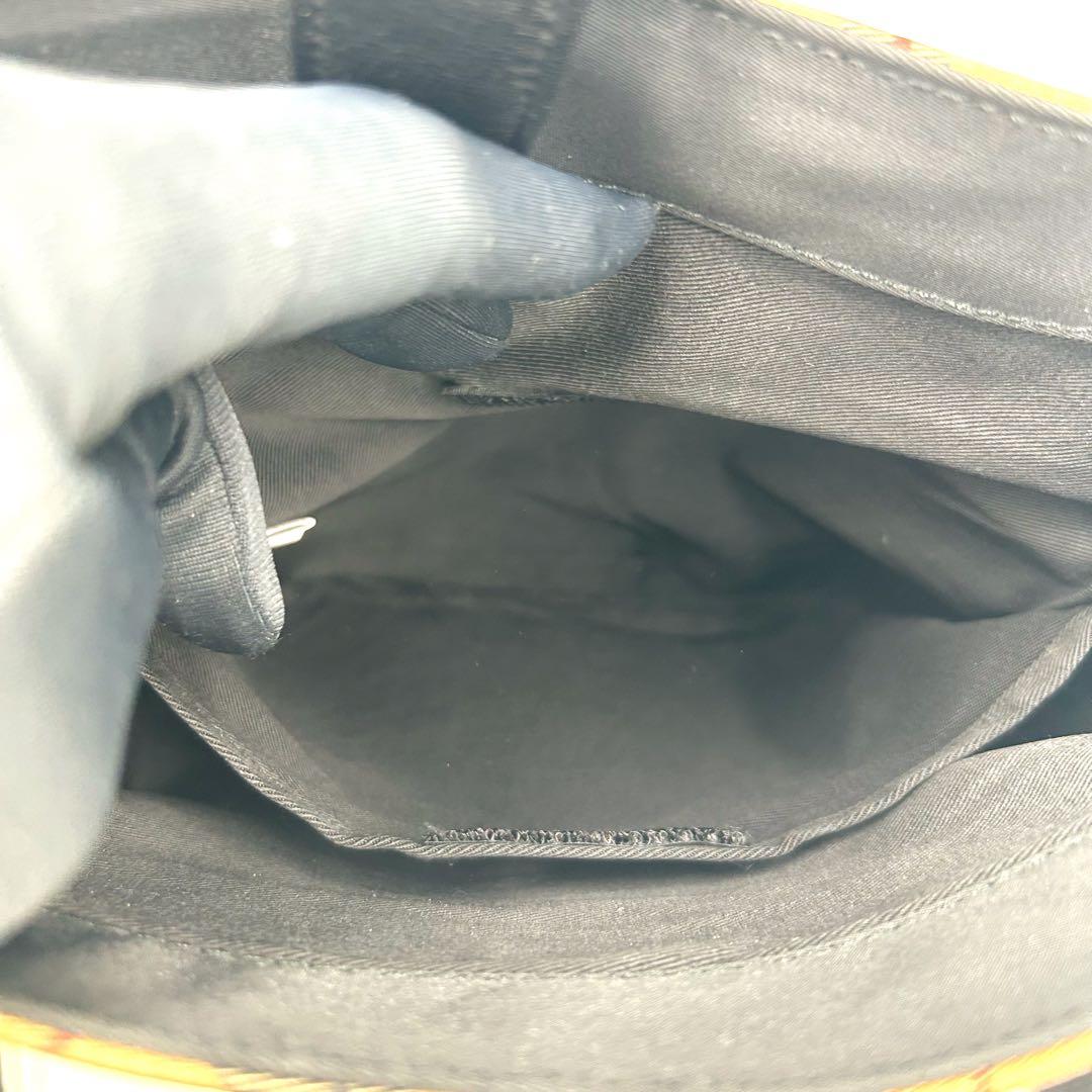 バーバリー　ノバチェック　ショルダーバッグ　メッセンジャーバッグ