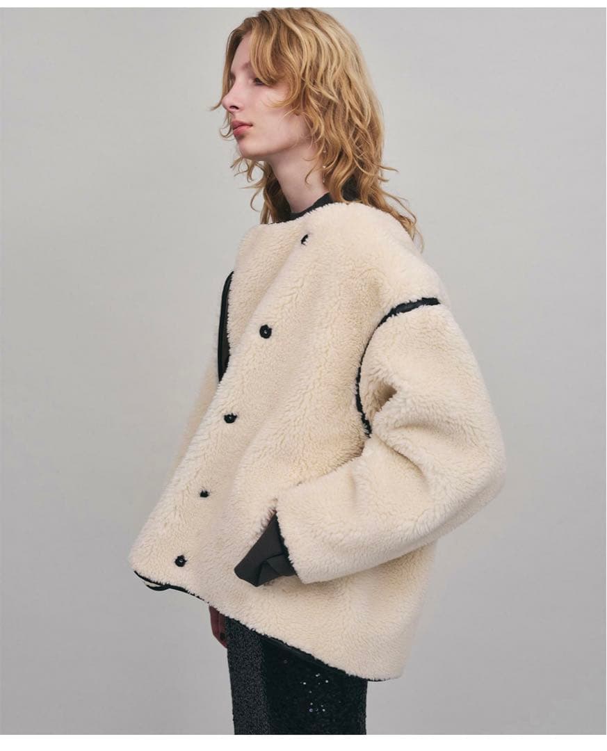 美品!AKTE＊ボアミドルブルゾン