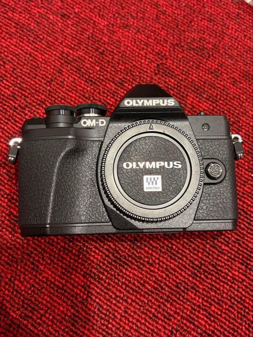 OLYMPUS OM-D E-M10 Mark III本体最終値下げ！