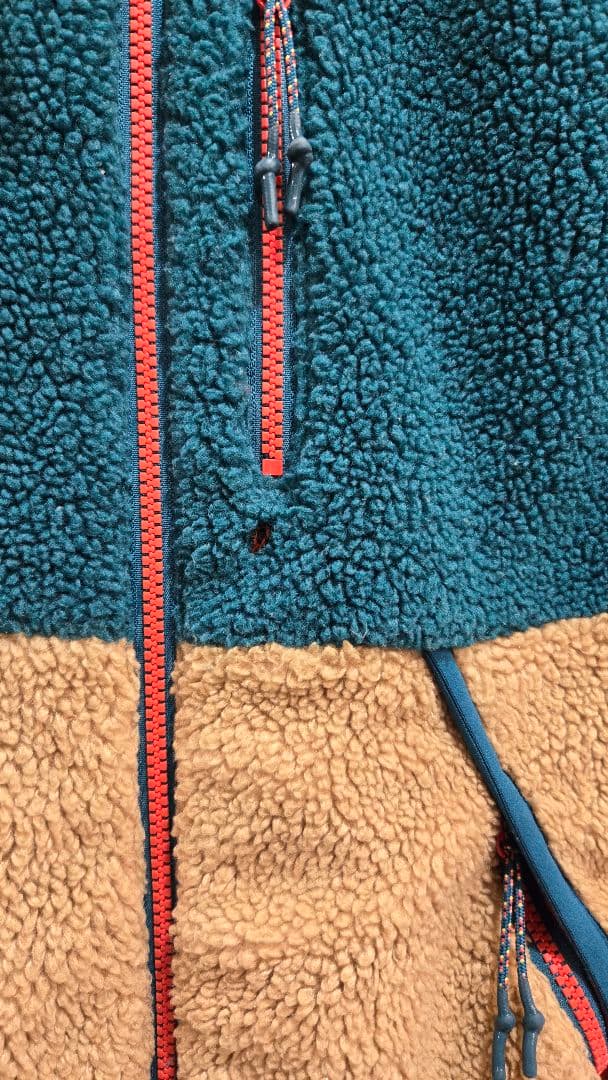 ACG マルチカラー ベスト S　訳アリ