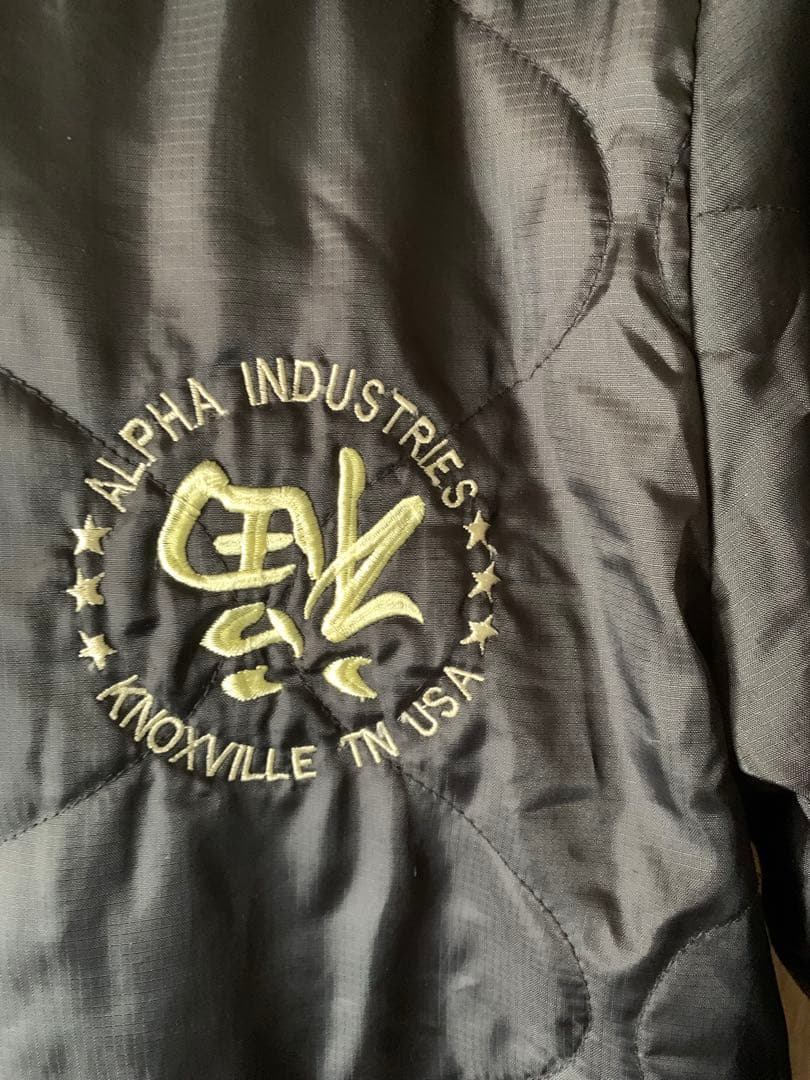 アルファ ジャケット スカジャン　キルティング　刺繍　龍　福 黒 M