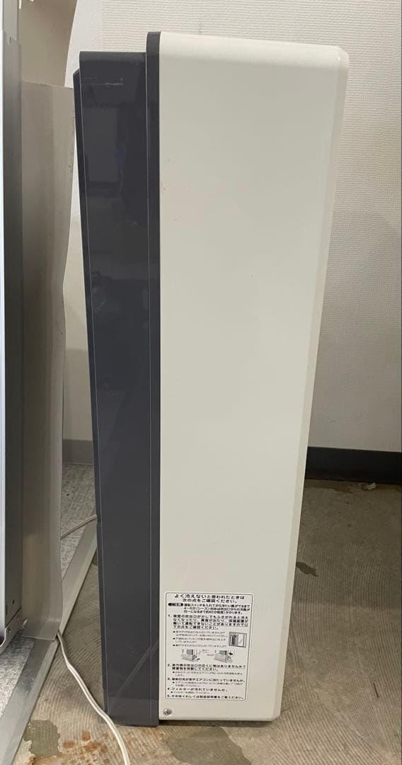 P*V様 KOIZUMI 窓用エアコン KAW-1692 2019年製