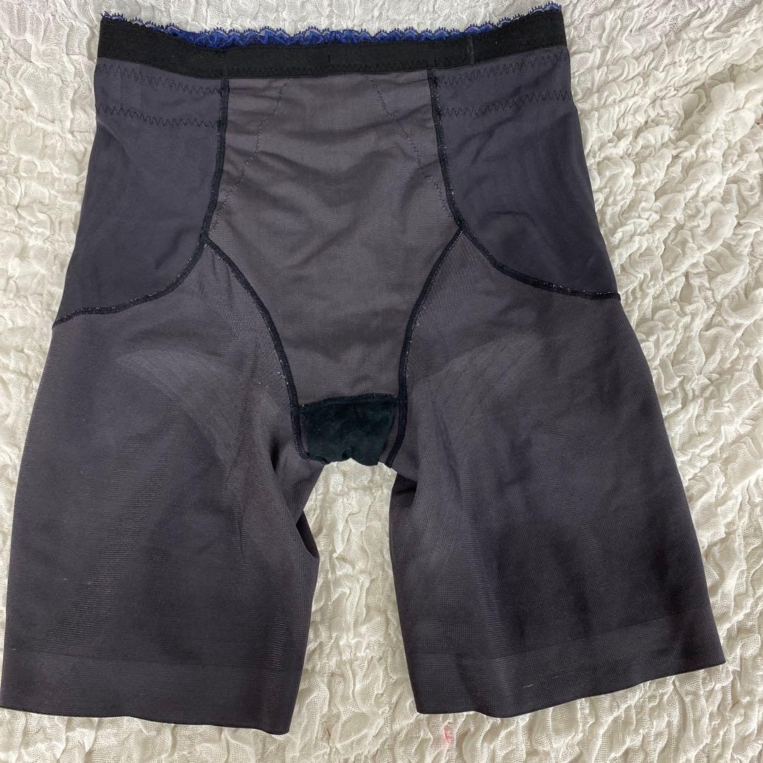 マルコ 補正下着 カーヴィシャス カレスブラック ロングガードル Q-82