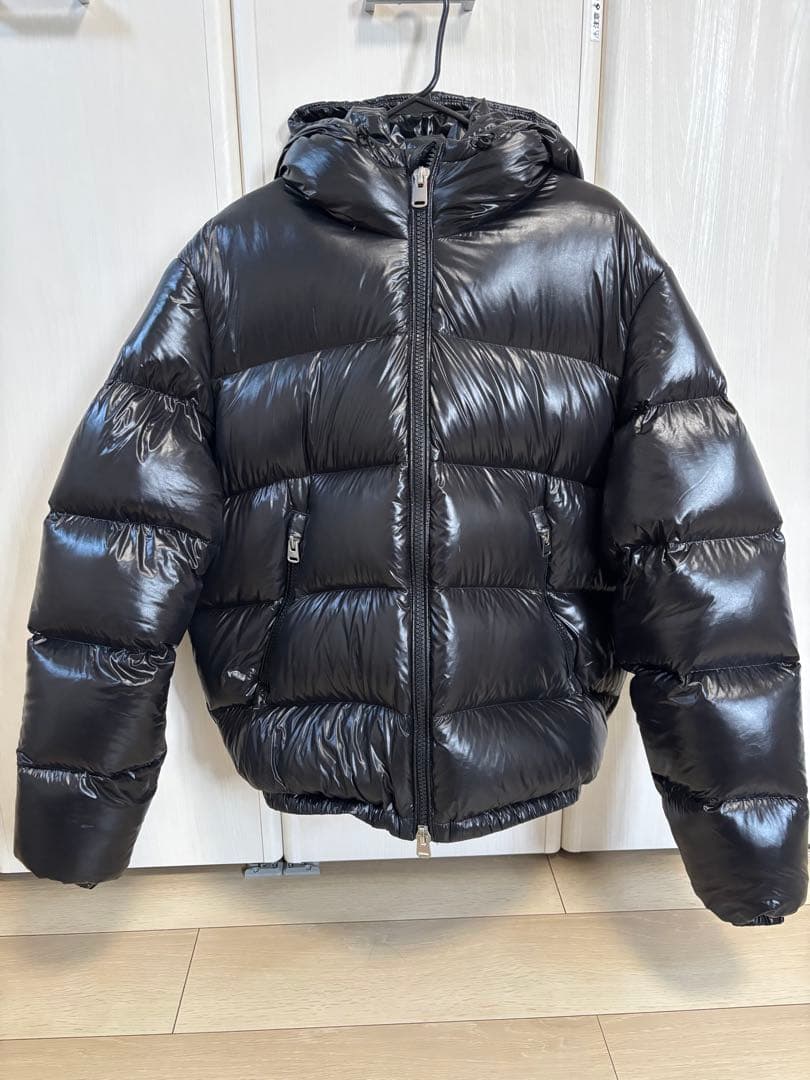 めい　ZARA 光沢ダウン　Mサイズ