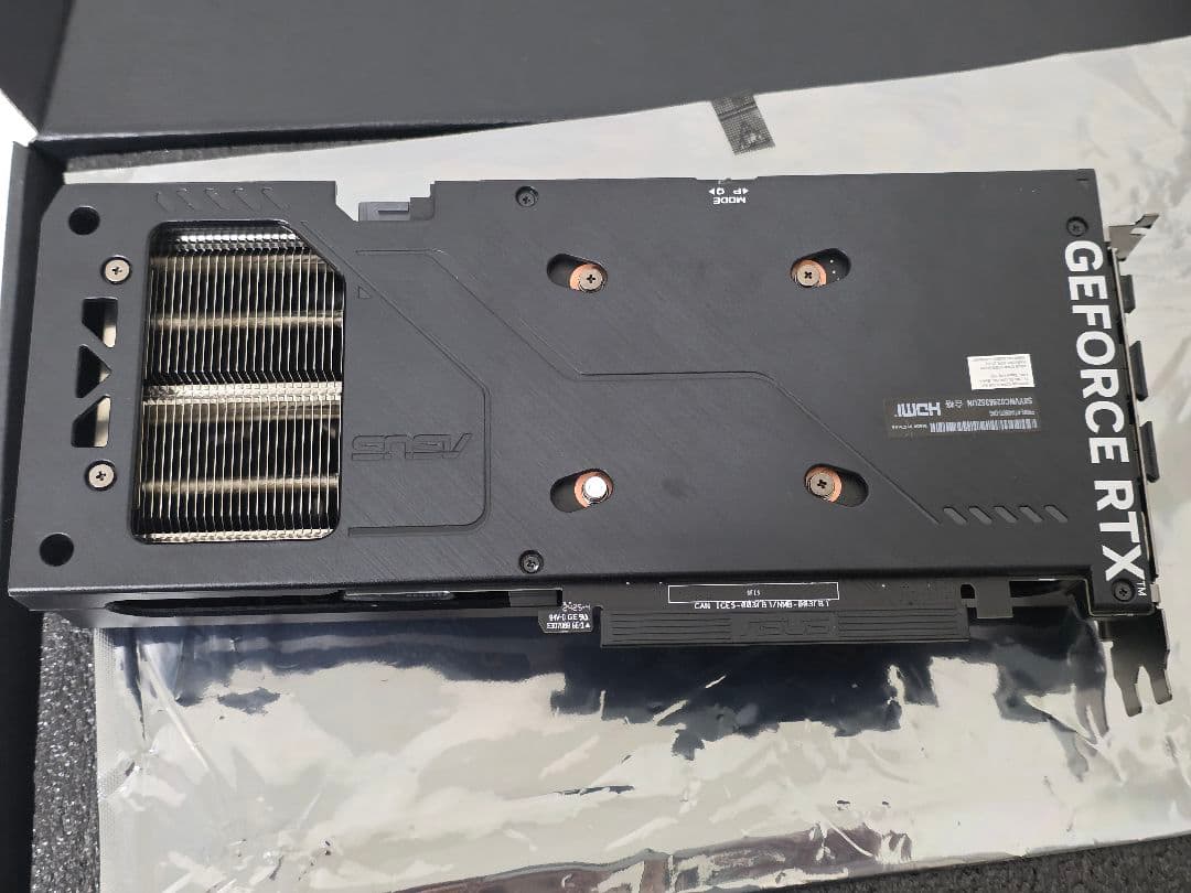 グラフィックボード・グラボ・ビデオカード ASUS GeForce RTX 4060 Ti 8GB OC