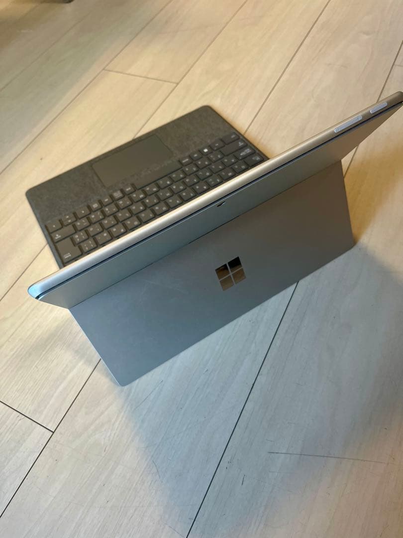 Surface Pro 9 i5/8GB/128GB 純正美品