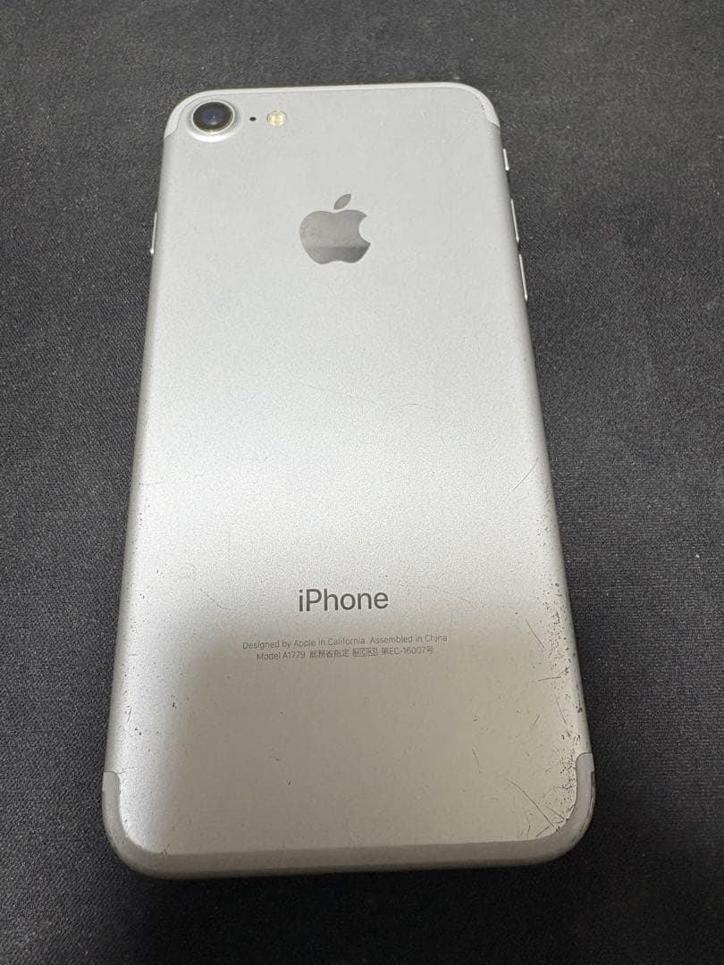 携帯電話本体 iPhone 7 128GB