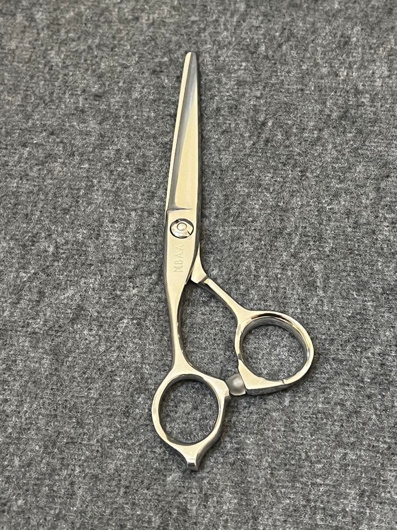 N.B.A.A. シザー　はさみ　美品　レフティ　左利き