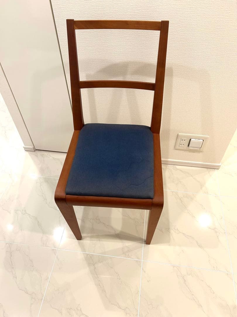 ポラダ　ダイニングチェア