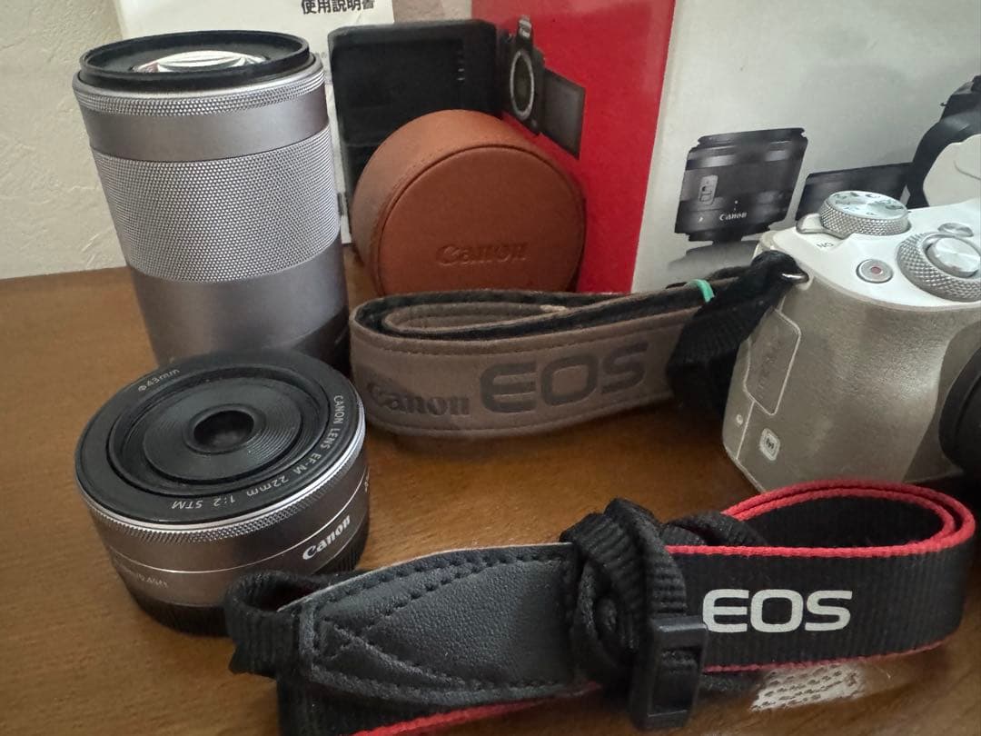 Canon EOS Kiss M ダブルレンズキット➕ EF-M55-200mm