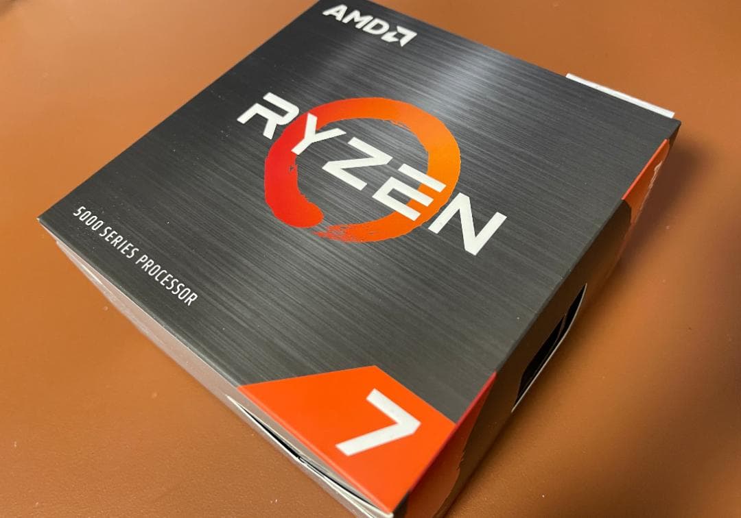 ほぼ新品　AMD Ryzen 7 5700X