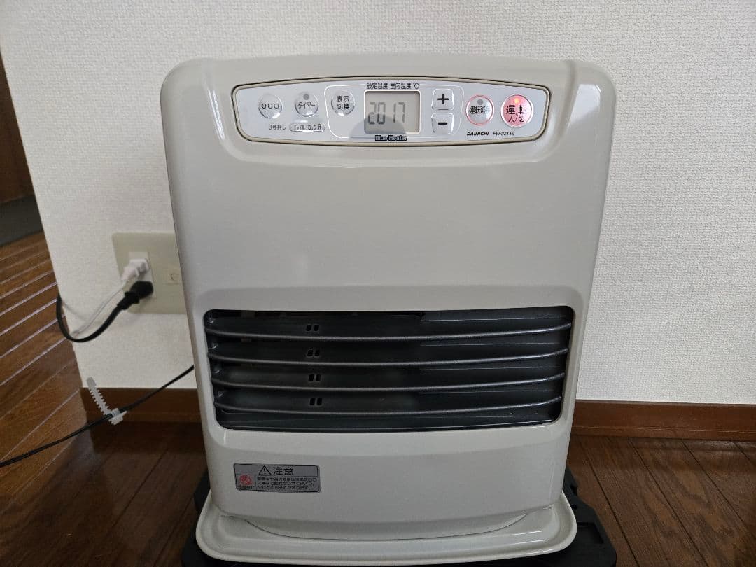 石油　ファンヒーター　ストーブ　DAINICHI