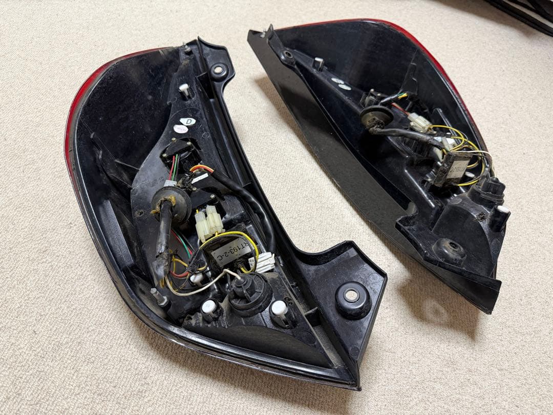 アクア　スモークテールランプ