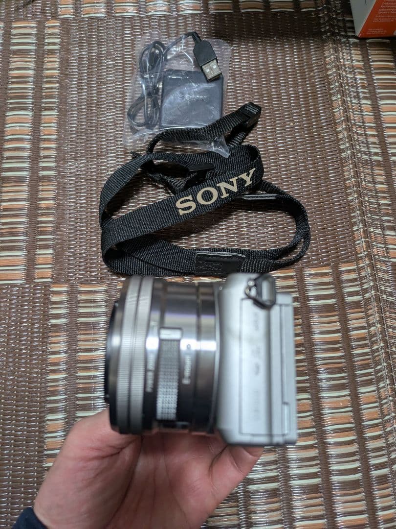 SONY ミラーレス一眼　カメラ α5000