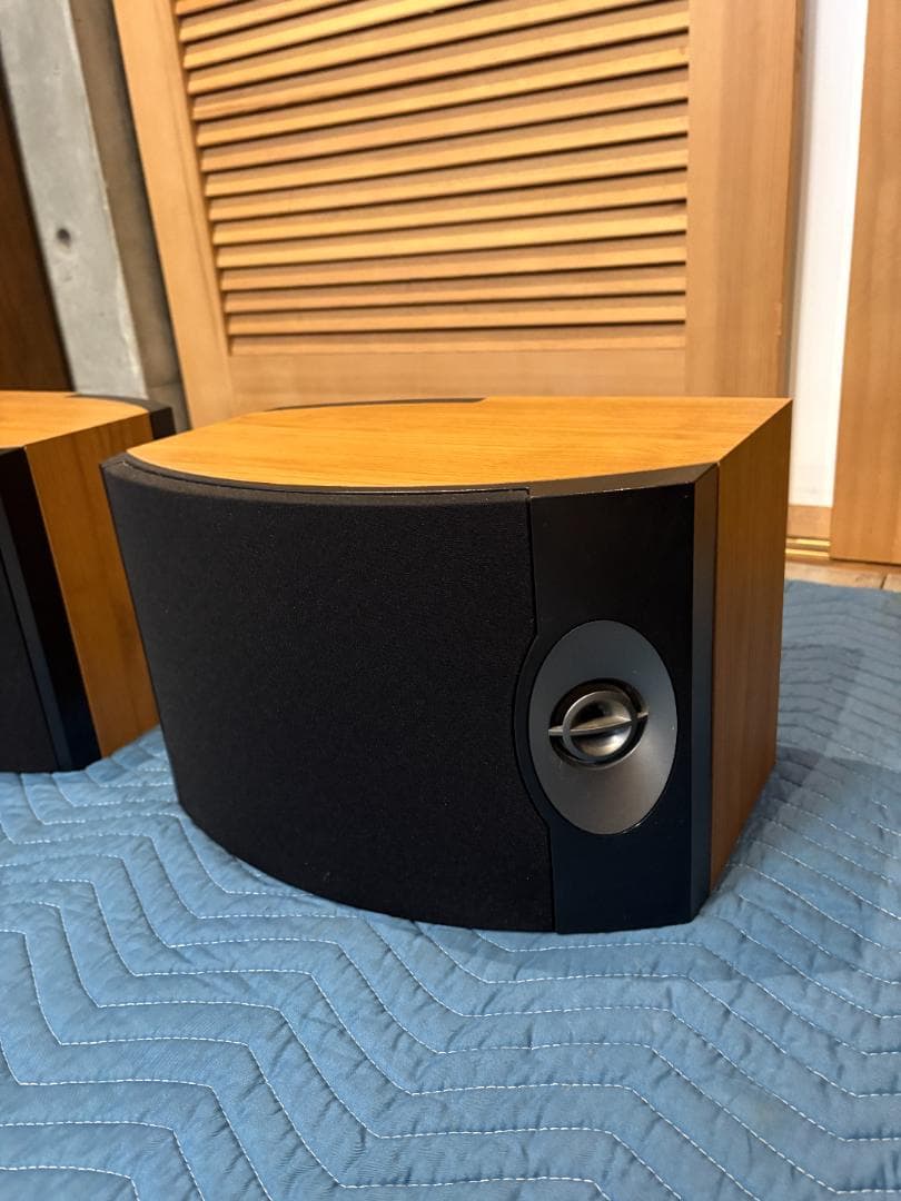 【美品】BOSE 301v SPEAKER ペア 【おまけ付き】
