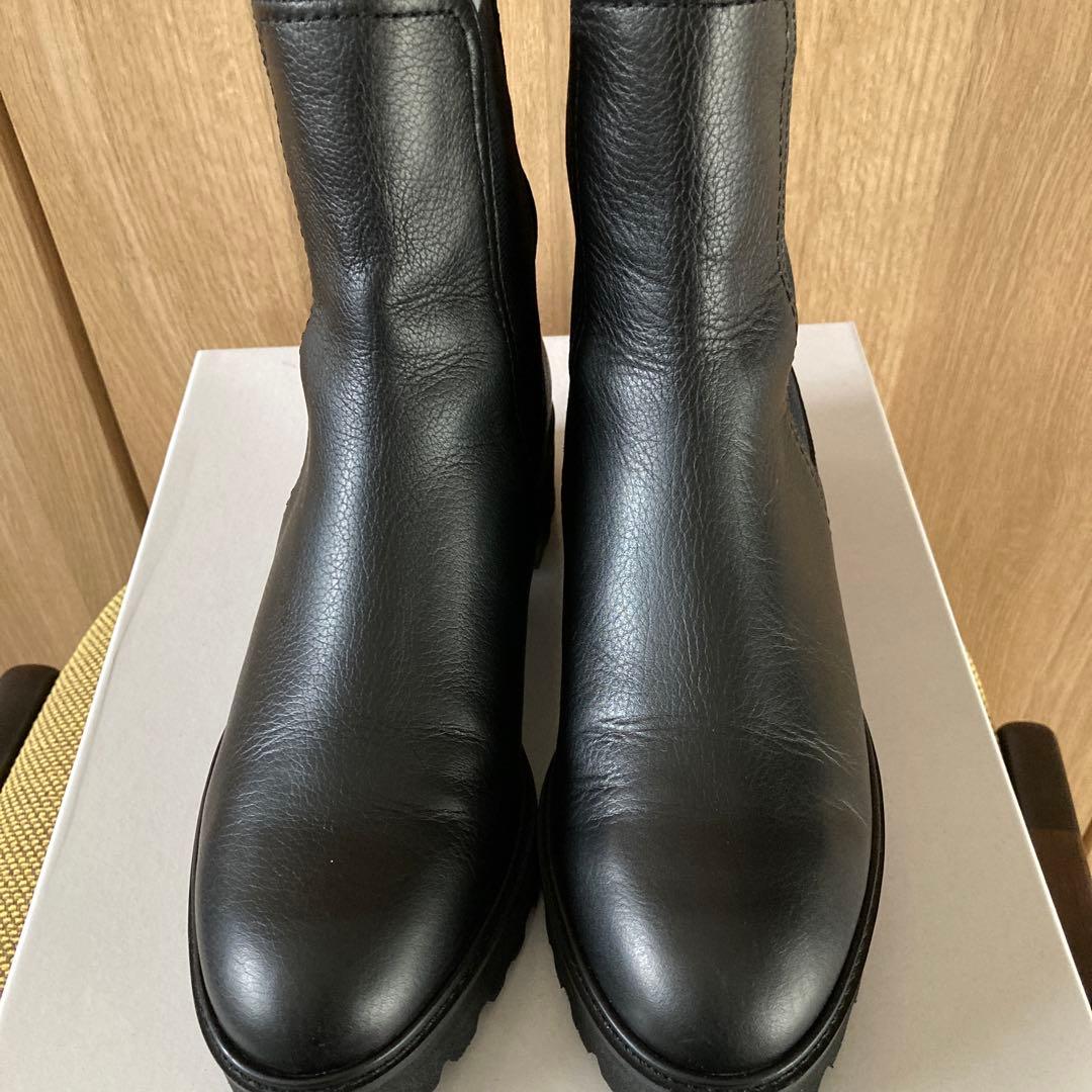 ブラックレザーサイドゴアブーツ 240