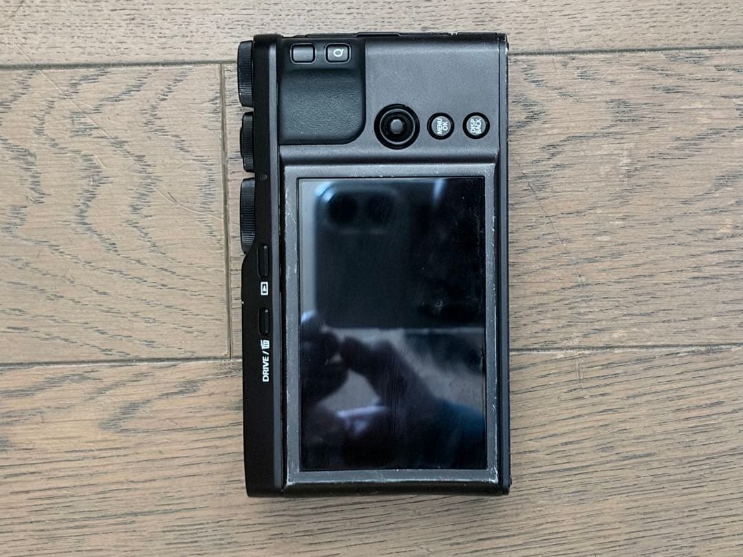 FUJIFILM X100 コンパクトデジタルカメラ