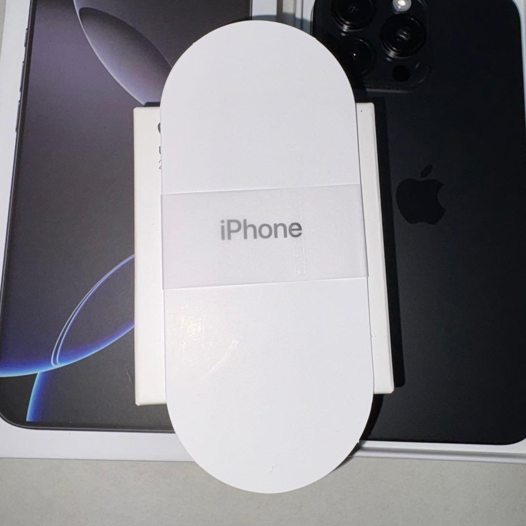 【極美品】iPhone 16 ProMax256GB （米国版・SIMフリー）