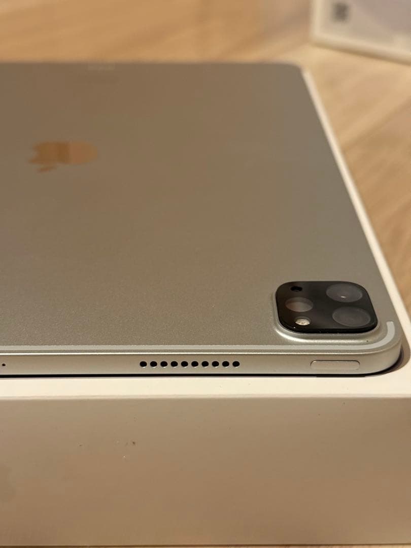 iPad Pro 12.9 第6世代 シルバー + キーボード + Pen