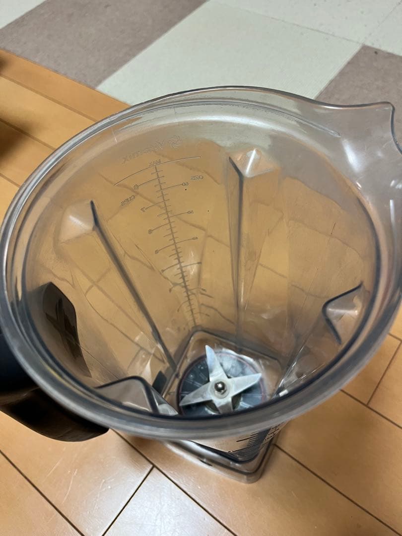 Vitamix バイタミックス　TNC5200 VMO111 中古品　レシピ本付