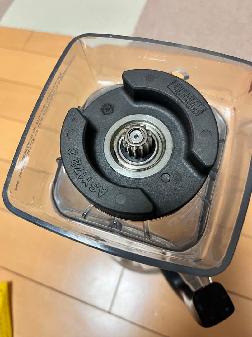 Vitamix バイタミックス　TNC5200 VMO111 中古品　レシピ本付